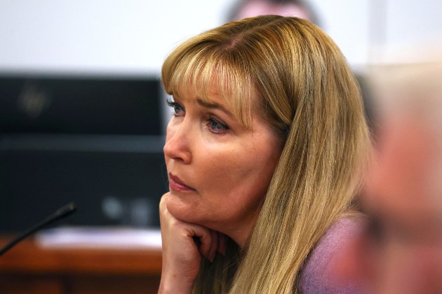 KNSI's tweet image. A Minnesota state senator was convicted of burglary Friday for breaking into her estranged stepmother’s home, allegedly in search of her father’s ashes and other mementos. knsiradio.com/2025/07/18/min…