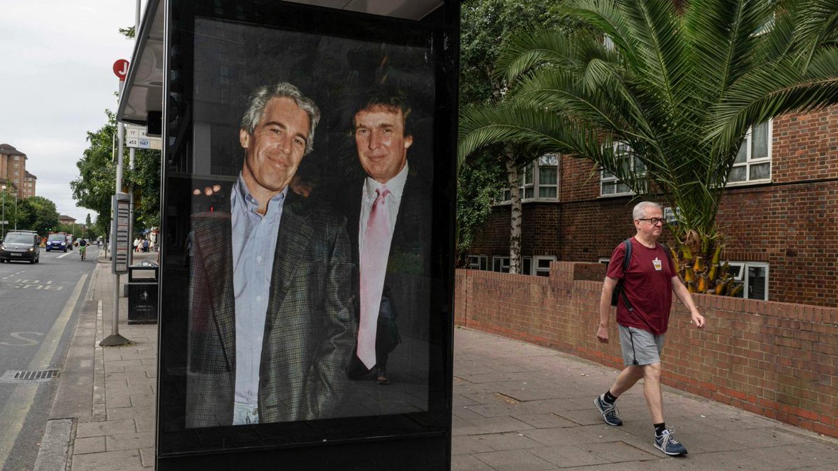 1047_FM's tweet image. Nouvelles révélations concernant Jeffrey Epstein | Donald Trump menace de poursuivre le Wall Street Journal fm1047.ca/audio/712215/d…