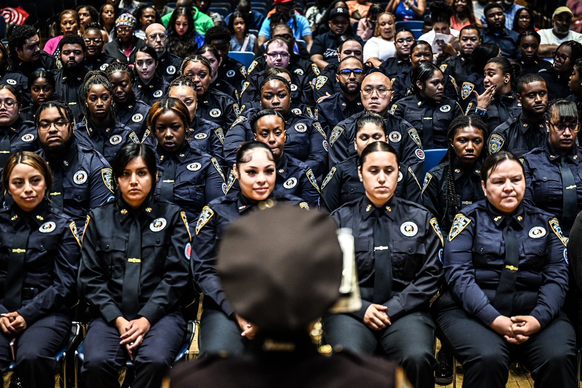 NYPDPC's tweet image. The NYPD's 911 call takers are the first point of contact for someone in crisis. Today's graduates are specially trained to calmly and effectively set an emergency response into motion.
It's a responsibility that few people carry, and I know our newest PCTs are ready for it.