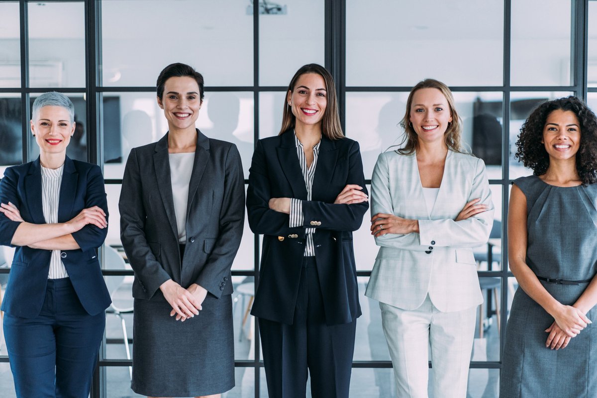 FloridaTrend's tweet image. 🚨 Last chance! Nominations close today for Florida Trend’s Legal Elite: Notable Women Leaders in Law!
⚖️ We’re recognizing outstanding female attorneys who lead with purpose—in the courtroom, the boardroom, and beyond.
✅ Based in Florida
✅ 15+ years of legal experience
✅…