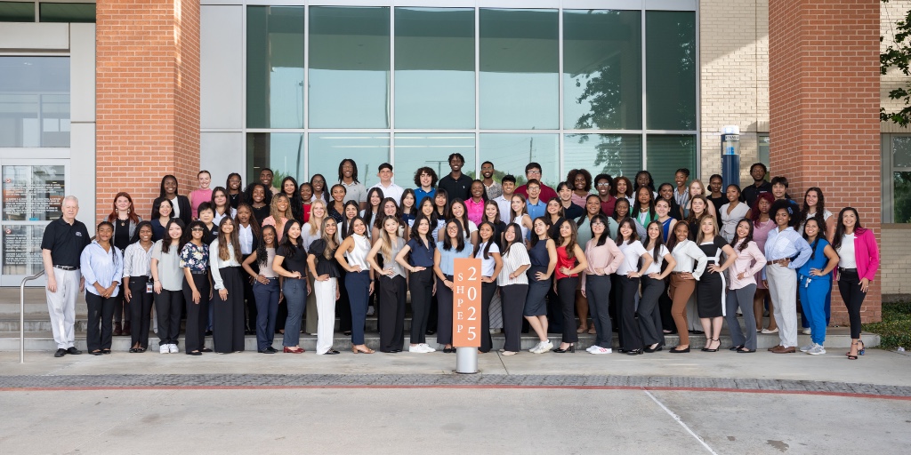 UTHealthHouston's tweet image. Summer Health Professions Education Program students from 30+ universities are on campus this summer exploring careers in the medical field. #UTHealthHouston has proudly hosted the program since 2017. Programs like @SHPEPconnect help build a more inclusive future in health care.
