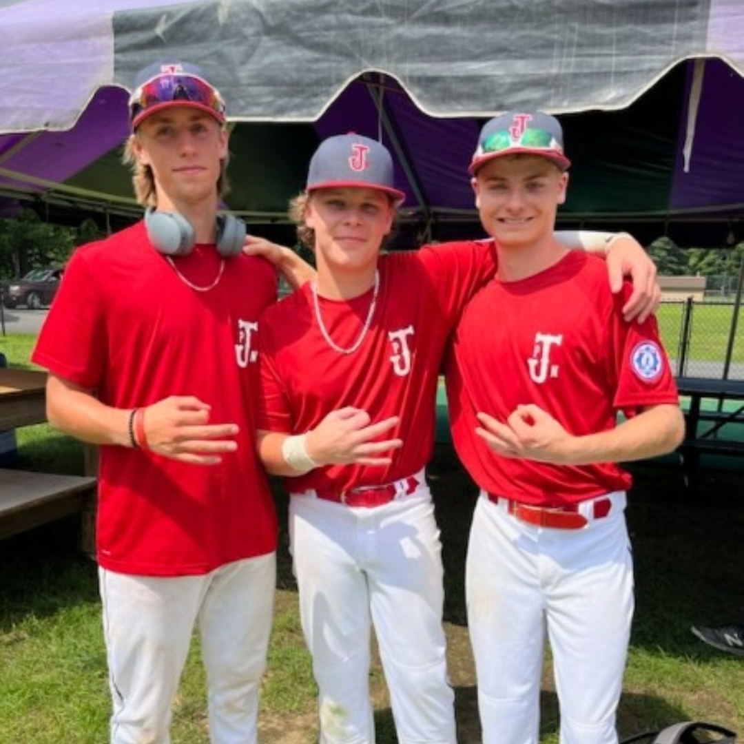 Congratulations to Nigel Cross (Tatnuck '24) for being picked up by the Nashua Silver Knights of the Futures Collegiate Baseball League.  Nigel (left) at the New England Regional Tournament in 2023