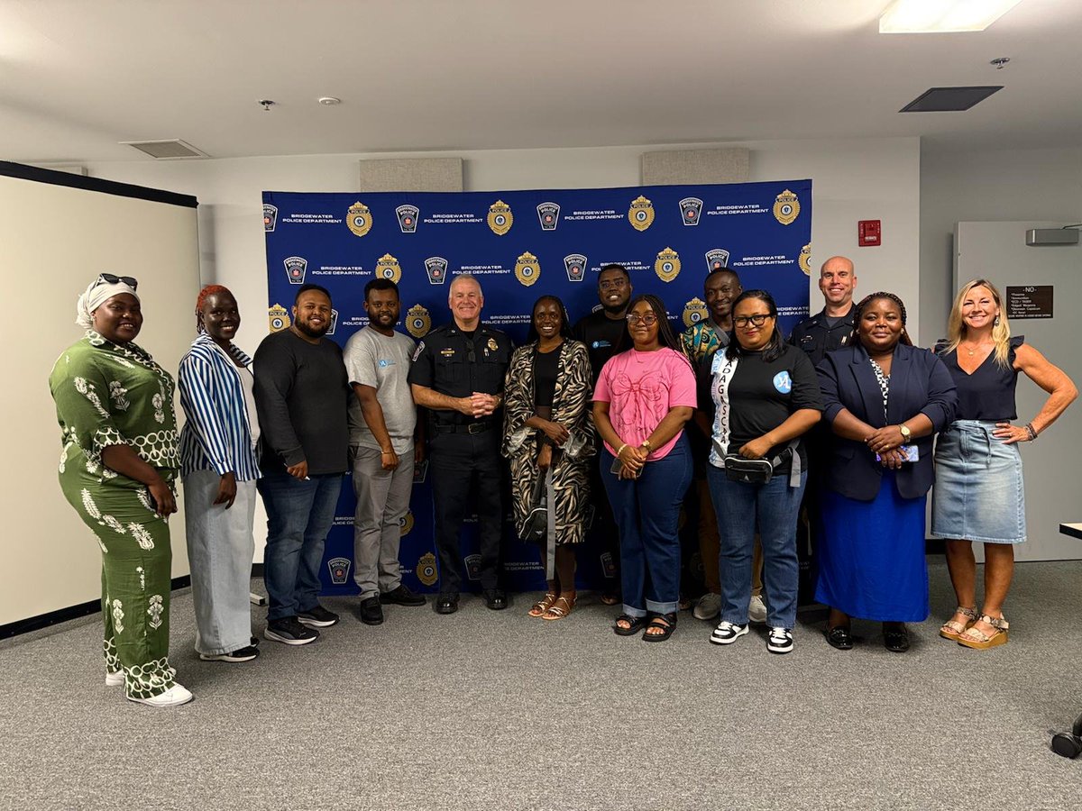 BwtrPolice's tweet image. We were pleased to have a group of 2025 Mandela Washington Fellows here to tour the station. The Mandela Fellowship program welcomes the best and brightest of young leaders from across Sub-Saharan Africa to participate in a 6 week program at several US educational institutions.