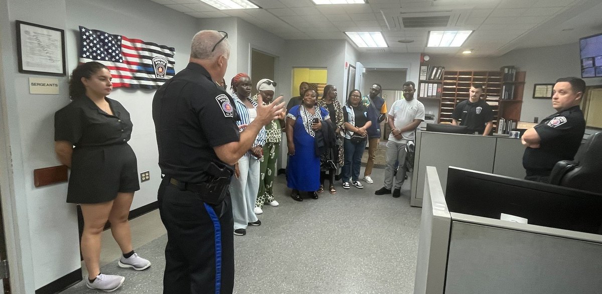 BwtrPolice's tweet image. We were pleased to have a group of 2025 Mandela Washington Fellows here to tour the station. The Mandela Fellowship program welcomes the best and brightest of young leaders from across Sub-Saharan Africa to participate in a 6 week program at several US educational institutions.