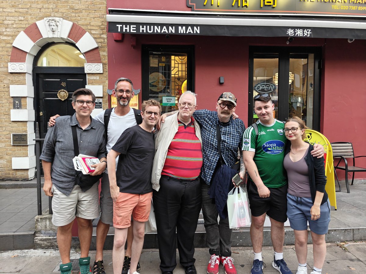 agent_of_change's tweet image. When @iskrabooks met @socialist_china in London, Madiba's birthday was toasted, Socialist China was defended and Palestinian liberation was upheld.