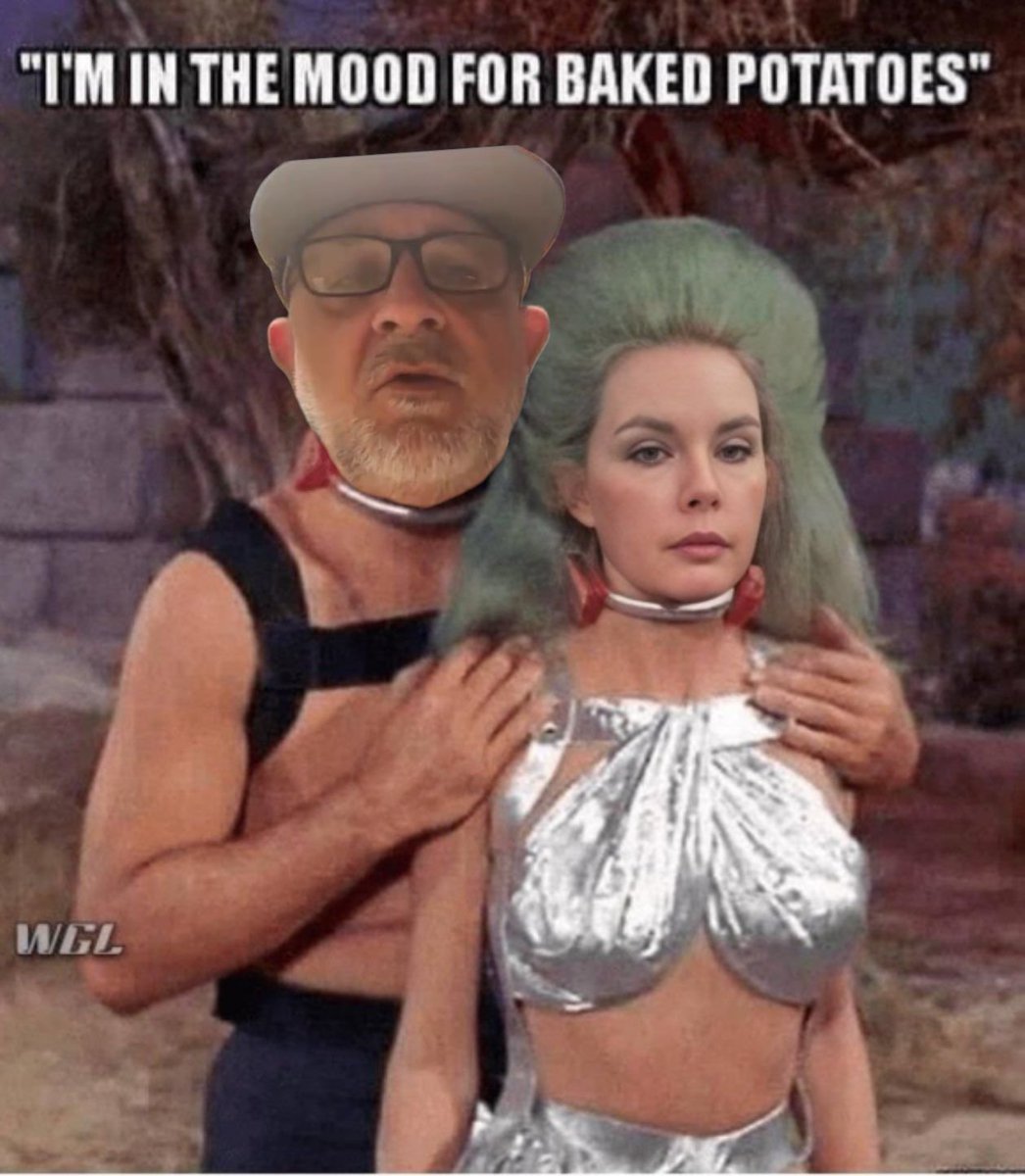 SnarkyPotatoes's tweet image. A love story in two parts.
(Would)