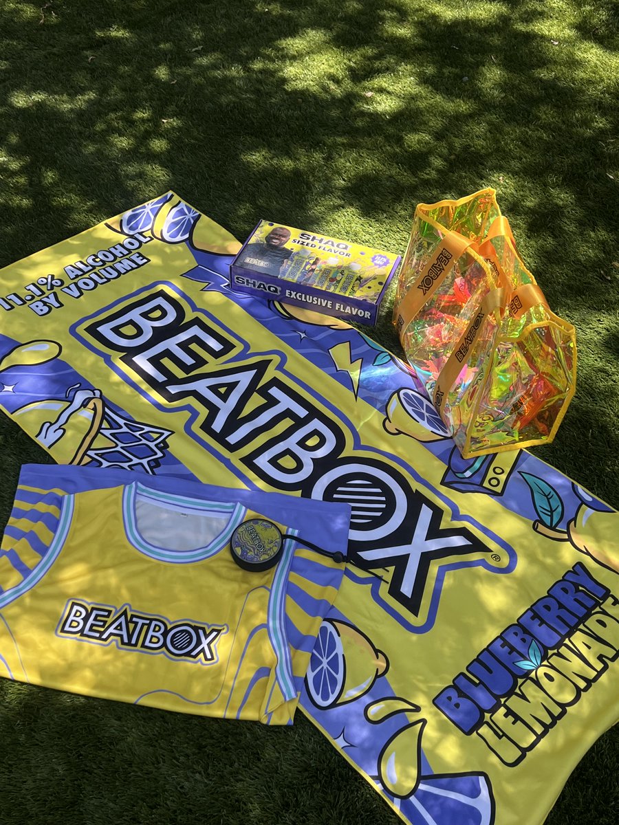 BeatboxBevs's tweet image. 🚨SHAQ SUMMER BUNDLE 🚨
Beach day? Festival? Poolside hangs? We got you covered. 😎🏖️
We’re giving 1️⃣5️⃣ lucky winners across all socials the ultimate summer prize pack featuring:
🧺 Shaq x BeatBox Tote Bag
🎧 Mini Speaker
🏖️ Shaq Beach Towel
👕 Exclusive Shaq Jersey
How…