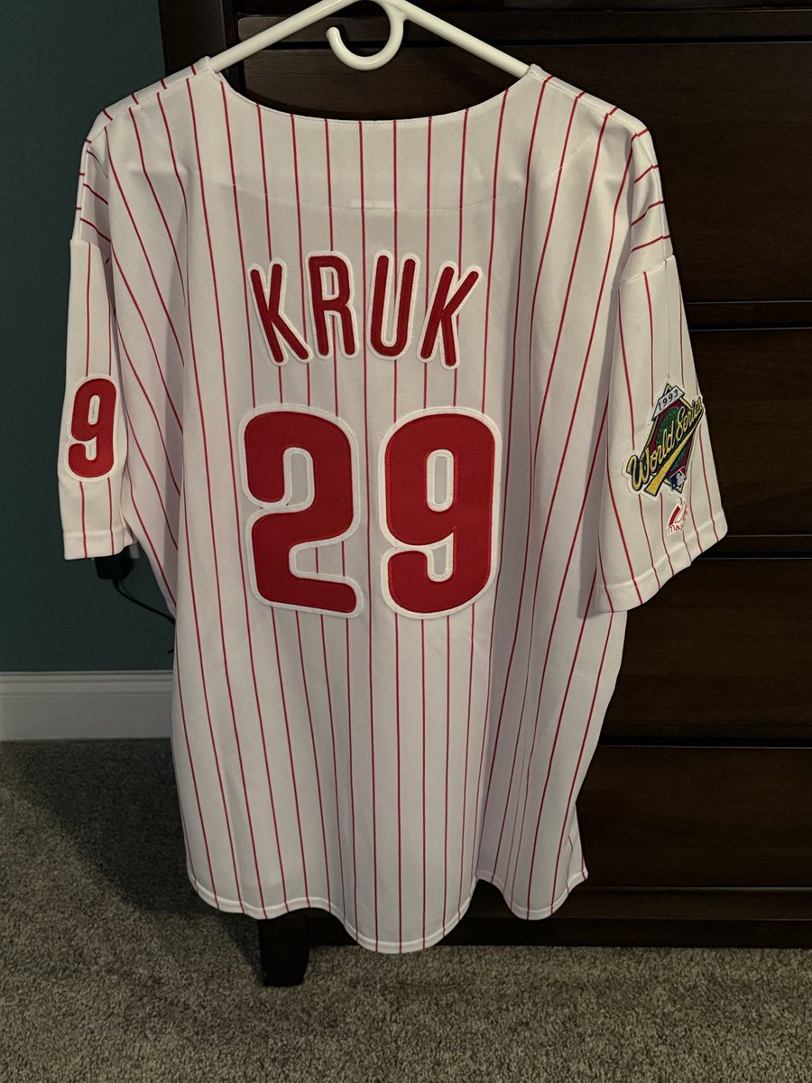 flyguys71's tweet photo. Finally arrived for the second half. Reppin my second favorite Phill from that team. Miss ya Dutch. Go Phils!! ⁦@JohnKruk ⁦@TMacPhils⁩ https://t.co/iK4aTKsq2V
