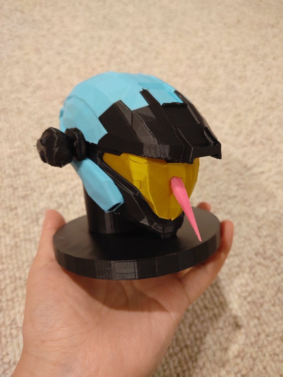 Generalkidd's tweet image. I'm excited to announce that the Kat Helmet Pencil Holder (with glow in the dark needle) I made awhile back is now available on my Etsy store! I have more stuff including the Floating Shade Turret coming real soon too! #Halo
You can grab the helmet here! generalkidd.etsy.com/listing/433775…