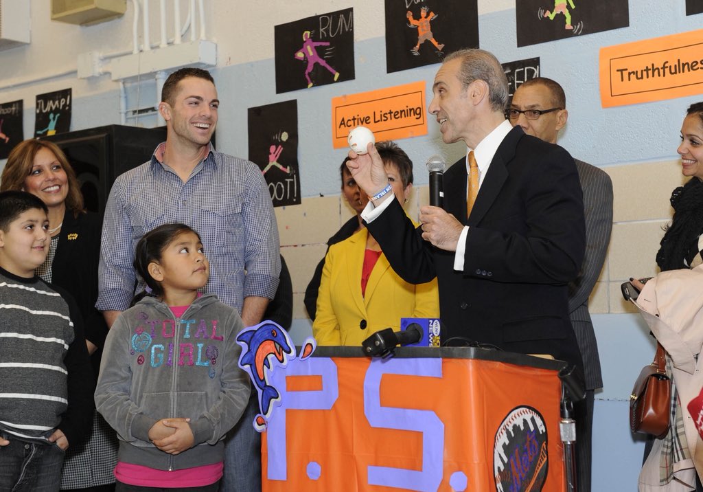 HeyNowJO's tweet image. The saying goes, “you should never meet your heroes.”
I am happy to say David Wright exceed my expectations every time.
He was on his way to a Hall of Fame career, and he’s an even better human being.
Congratulations & thank you, No. 5
@mets #DavidWright #lgm