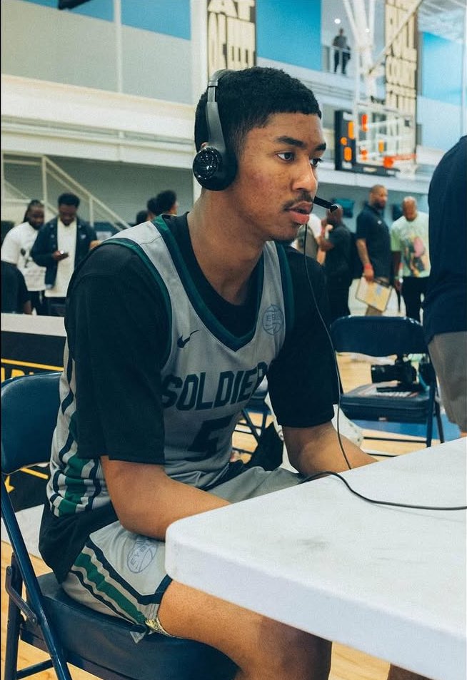 WELCOME H🐯ME JASON CROWE JR.🔥

DENNIS GATES LANDS A TOP 5 PLAYER IN THE COUNTRY

⭐️⭐️⭐️⭐️⭐️