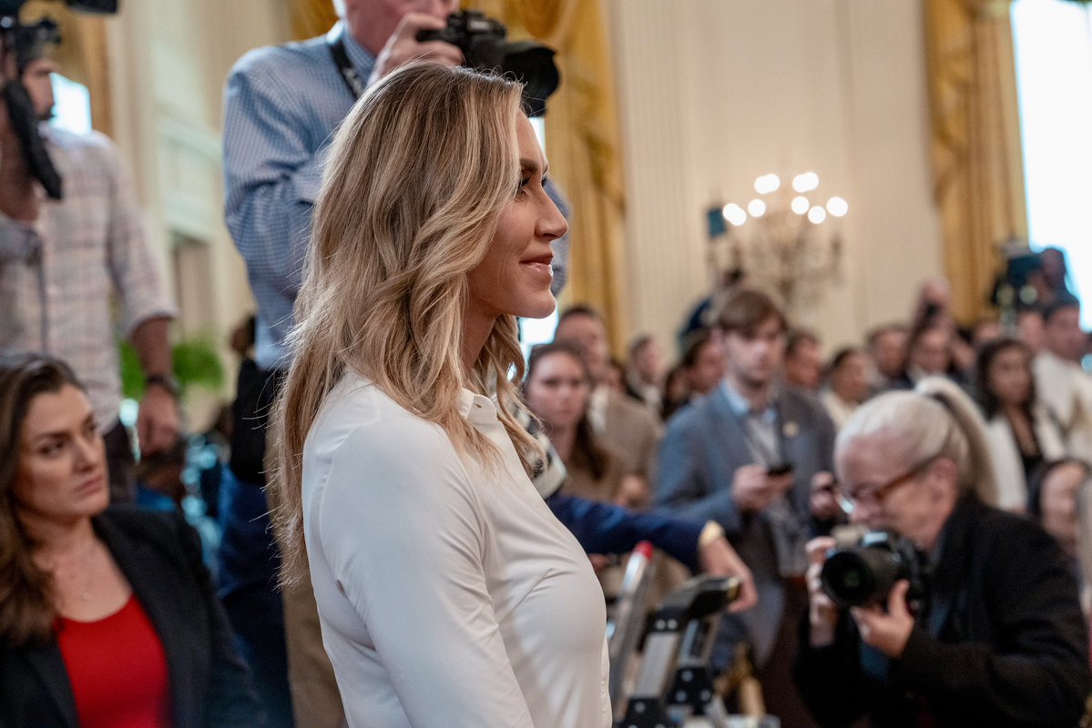 PenguinSix's tweet image. Lara Trump made an appearance in the East Room at the cryptocurrency bill signing.
