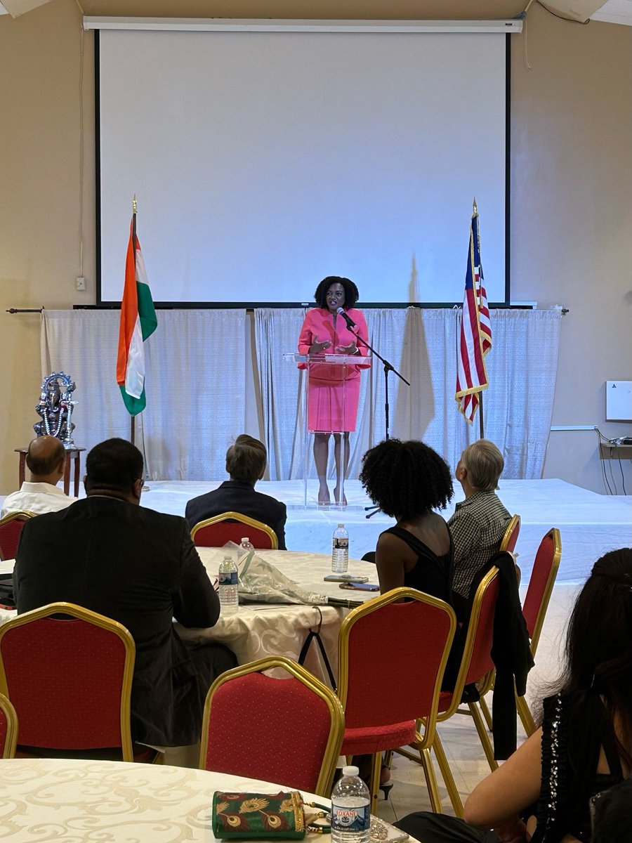 FentriceForFL's tweet image. I had such a lovely time at the India Cultural Center in Tampa last night celebrating the adoption of my Hindu-American Heritage Month resolution. Thank you for making me feel so welcome!
I believe our state should proudly reflect the diversity of its residents. We shouldn't…