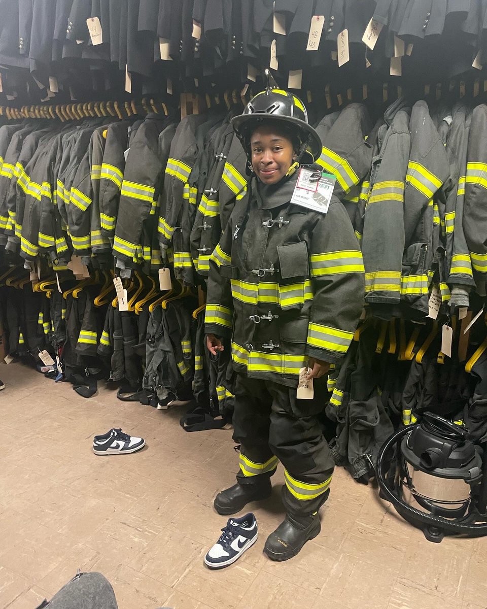 ColaFire's tweet image. Teens in the second session of our summer Youth Empowerment Academy have been rollin this week!
✅ toured our Logistics Division 🚒
✅ visited the SC Fire Academy 🔥
✅ completed CPR skills class
@NatUrbanLeague @CFDRECRUITING