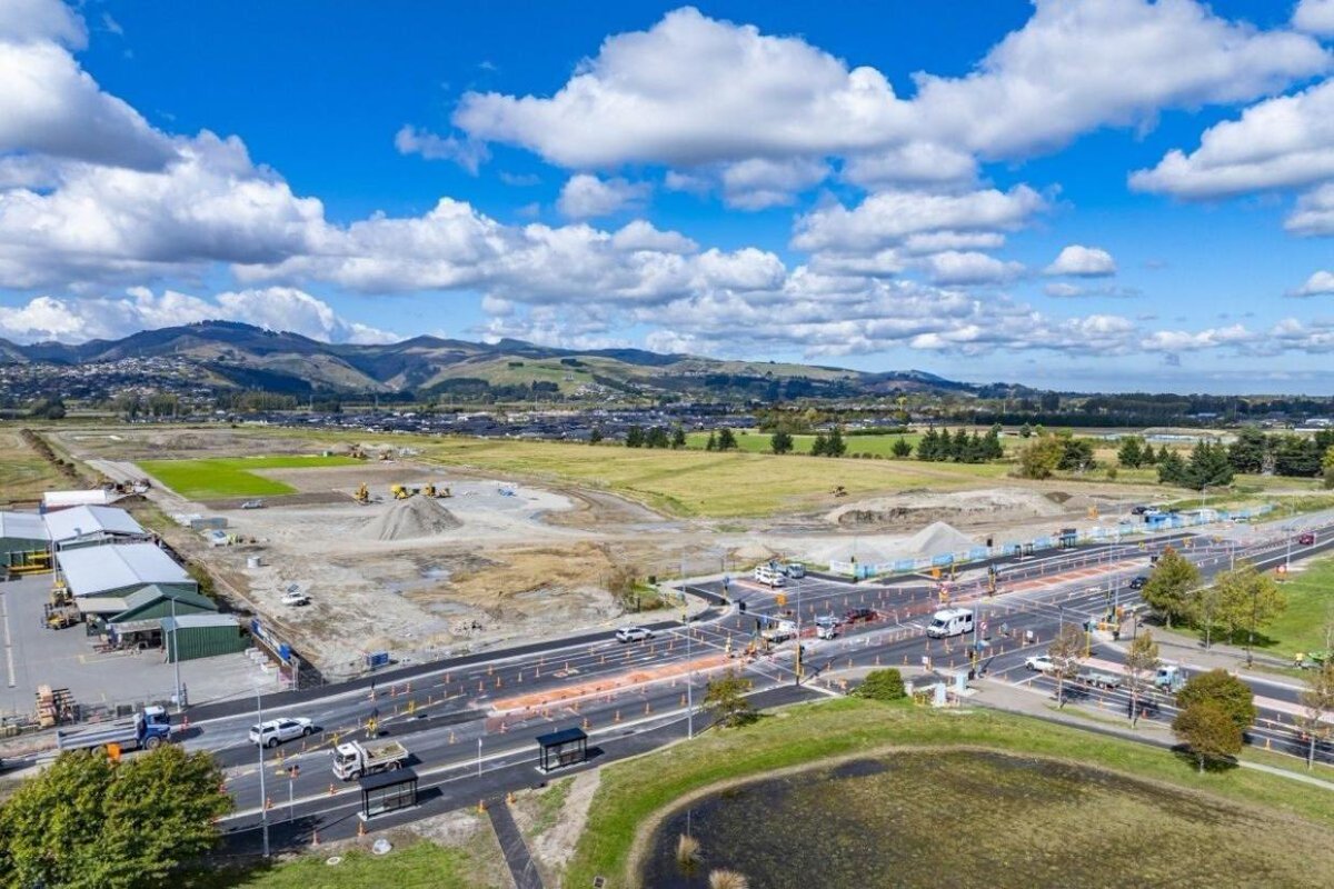 dbseymour's tweet image. This is a ghost supermarket.
There should already be a Woolworths on this site in Halswell, Christchurch. But it took four years and $3 million just to get permission to build it.
This is why grocery prices are so high.
Firstly, the $3 million cost to get resource consent is…
