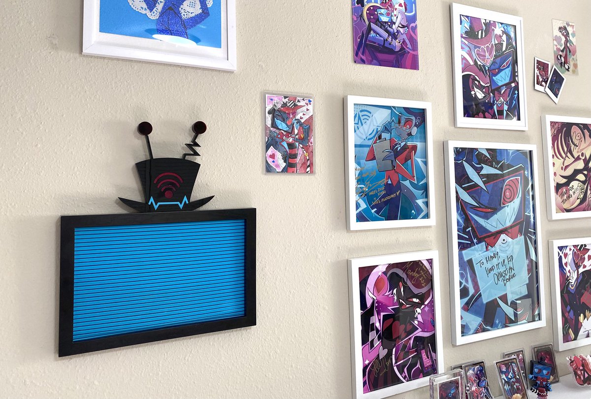 pink 🐷💘 MEGACON 2026 tweet media