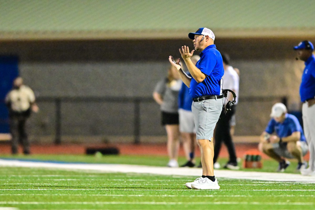 Kyle Parmley 🥎 (@kyleparmley) on Twitter photo We are officially 35 days away from kickoff. Here's a snippet of what <a href="/coachcfb1/">Todd Cassity</a> told me about his team heading into the new year.
280living.com/sports/Chelsea… We are officially 35 days away from kickoff. Here's a snippet of what <a href="/coachcfb1/">Todd Cassity</a> told me about his team heading into the new year.
280living.com/sports/Chelsea…