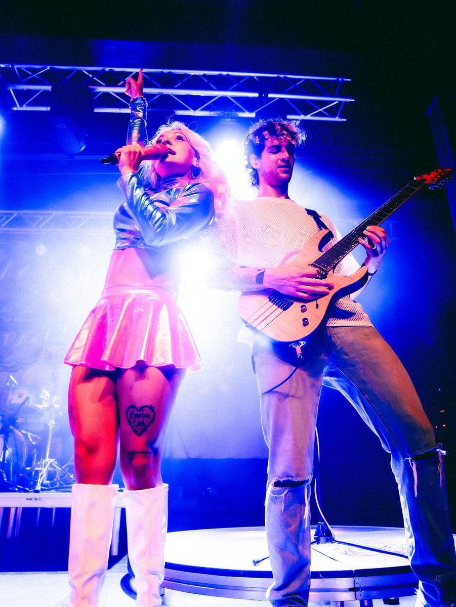 ˝ ‍ ‍ ⁪⁪𝙿𝙸𝙽𝙺 𝙷𝚈𝚂𝚃𝙴𝚁𝙸𝙰. tweet media