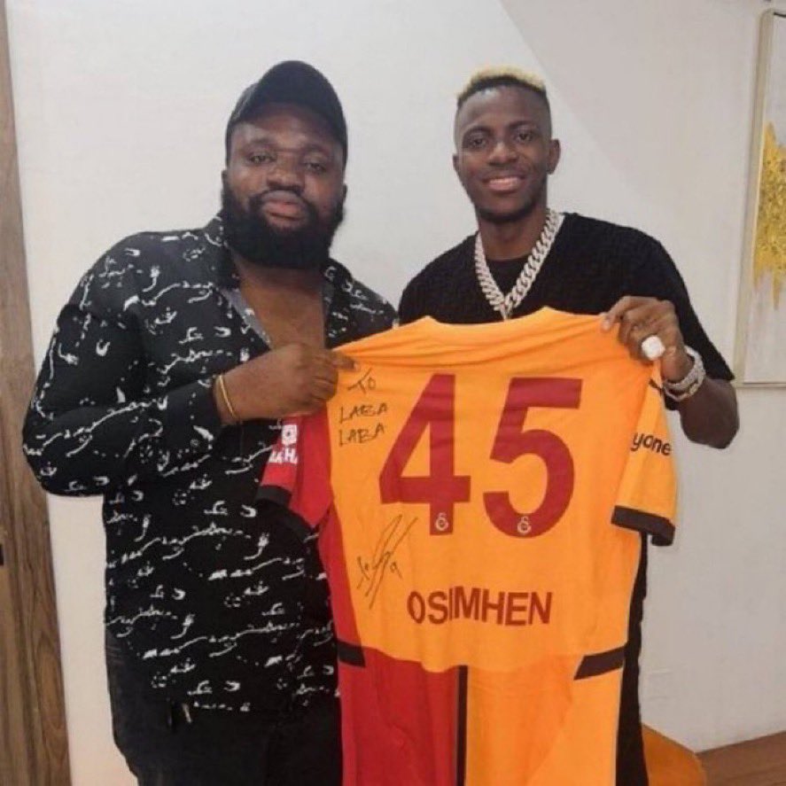 🚨🚨🚨🚨🚨💣💣 صديق اوسمين المقرب :

لستُ آسفًا، لكن معظمكم يا جماهير الهلال أغبياء. أغبياء دائمًا. لقد رفض ناديكم، لذا انسَوا أمركم. أنتم تتجاهلون ذكري كل يوم! تُهينونني وتُطلقون عليّ ألقابًا سيئة لأنه رفض ناديكم باحترام. تعاقدوا مع من تريدون. لا أُبالي حقًا. أغبياء!