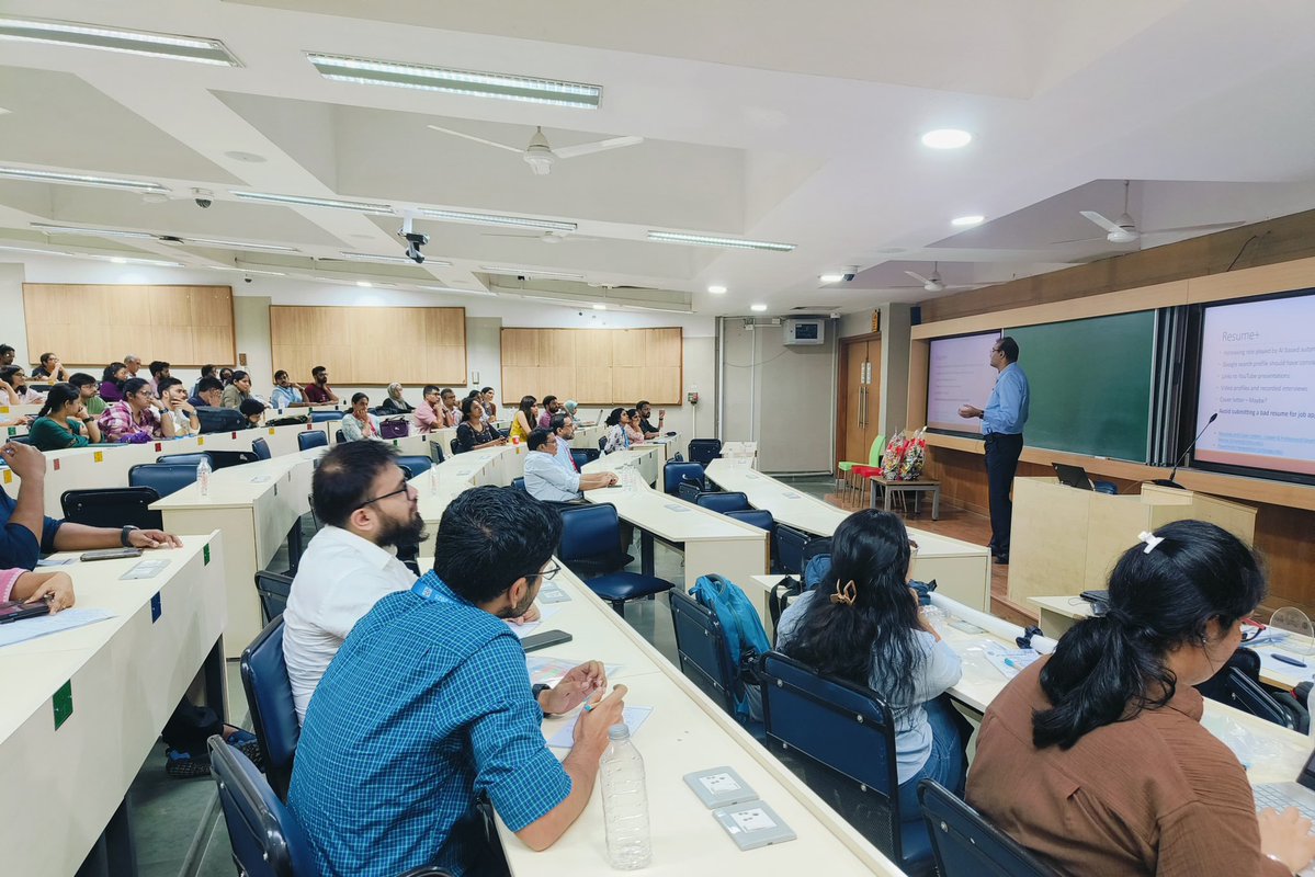 CheEnggIITB's tweet image. 🎉 The Research Scholars’ Symposium 2025 concluded successfully!
A heartfelt thank you to all the speakers, participants, and sponsors who made this event a vibrant celebration of research, innovation, and collaboration. (1/n)
#RSS2025 #ResearchScholarsSymposium #Gratitude