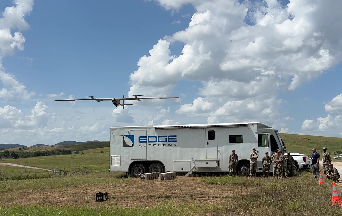 RedwireSpace's tweet image. Redwire’s wholly owned subsidiary @edge_autonomy team is demonstrating Stalker UAS & ISR payload solutions at the Maneuver and Fires Integration Experiment (#MFIX) this week at Fort Sill, Oklahoma held by the @USArmy.
The LIVE UAS demo operations showcase ease of integration…