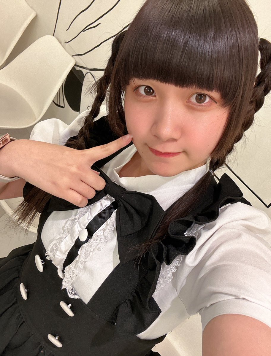 🥰おきゅおわ🥰

3日ぶり❣️で楽しかったー🎶
休みボケしてました、でもお休みの話とかみんなに聞いてもらえたり、みんなのこの3日間のお話聞けたり、らあゆに会いに来たって言ってくれたみんなのことが大好きです❤️‍🔥
らあゆのこと思ってくれるみんなに毎日救われてるよ。
チェキ、ぽん、ありがとうね🥰