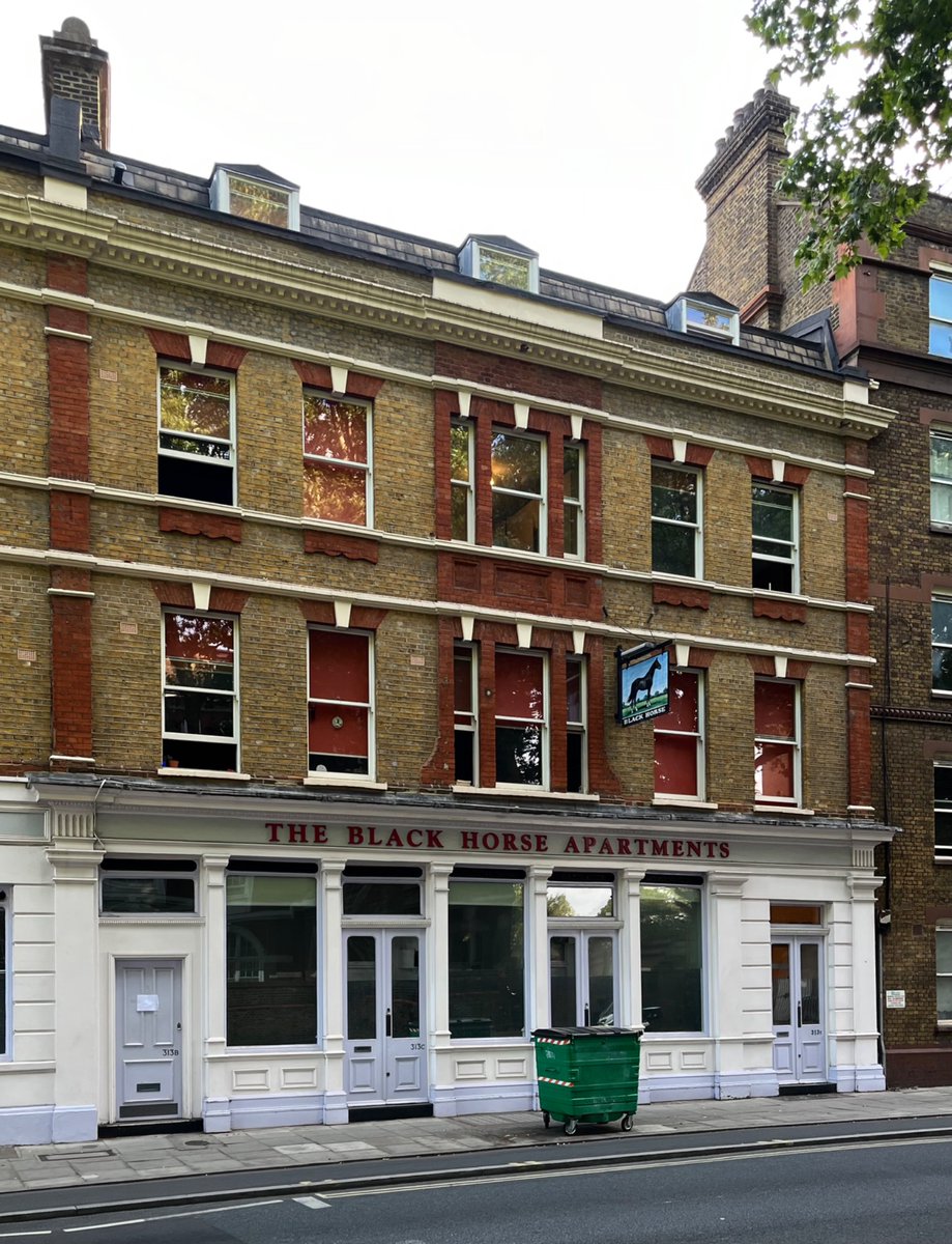 jon_cooper75's tweet image. Camden NW1, lost bird and horse…

Just left The Old 🦅