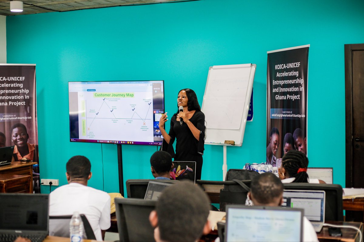 UNICEFStartups's tweet image. Last Friday marked the end of a powerful first work week for Cohort 5, from pitch clinics to peer connections.

Our innovators presented refined solutions and received expert feedback to strengthen their pitches. The day ended with a cohort mixer to connect, share, and recharge.