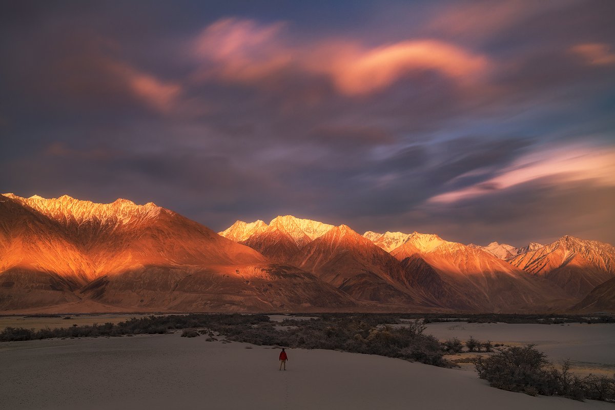 nakul_sharma07's tweet image. Gm
A very two special 1/1 from the INDIAN himalayas.
Please read the story and support it. Amazing pieces at amazing prices..
La nuit du reve : 3 $SOL
La solitude : 1.5 $SOL
Please RT/QT
exchange.art/nakulsharma07/โฆ