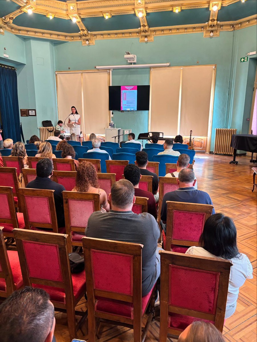 Hoy hemos clausurado el Programa Experiencial de Empleo y Formación de Emprendimiento “Huesca Crea” 

🙋🏻Durante seis meses los alumnos han podido adquirir la formación y la motivación suficiente para montar su propia empresa una vez acabado el programa

#emprendimiento #Huesca