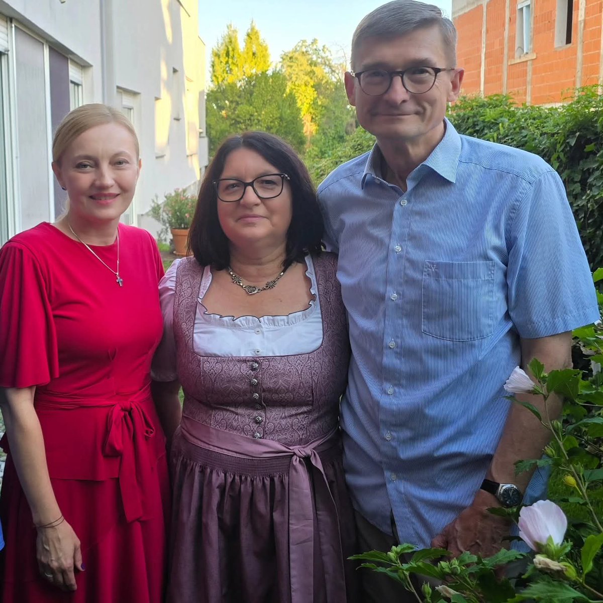 marijana_petir's tweet image. Zahvalia sam na odličnoj suradnji veleposlaniku 🇦🇹 u 🇭🇷, Markusu Wuketichu, kojemu nakon 6 godina, završava mandat u Lijepoj našoj. Susretljiv, jednostavan, širokog znanja, taj je gradišćanski Hrvat 39 godina bio u samom vrhu austrijske diplomacije. Sretno u novim izazovima!