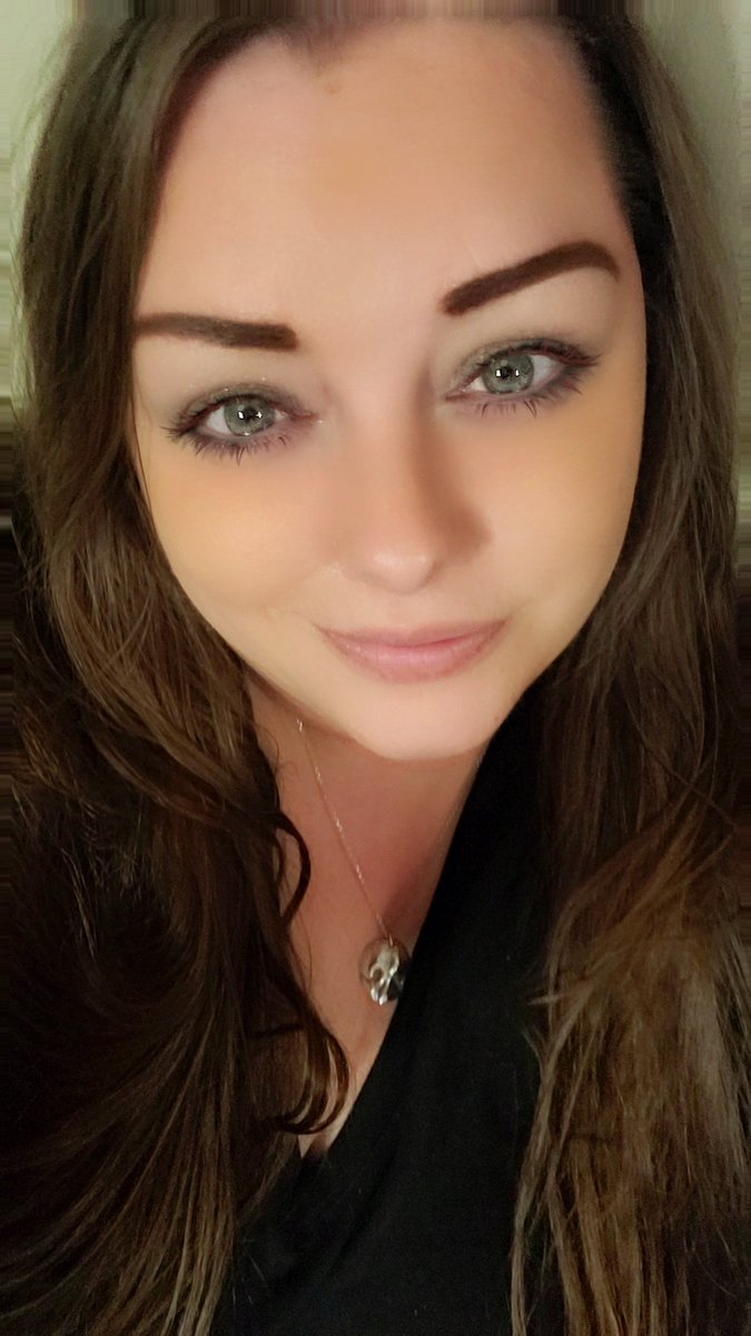 Happy Friday y'all nerds 🤓  Survived the staff meeting this morning and now it's time for a little nap 😴  Catch y'all later 🫠