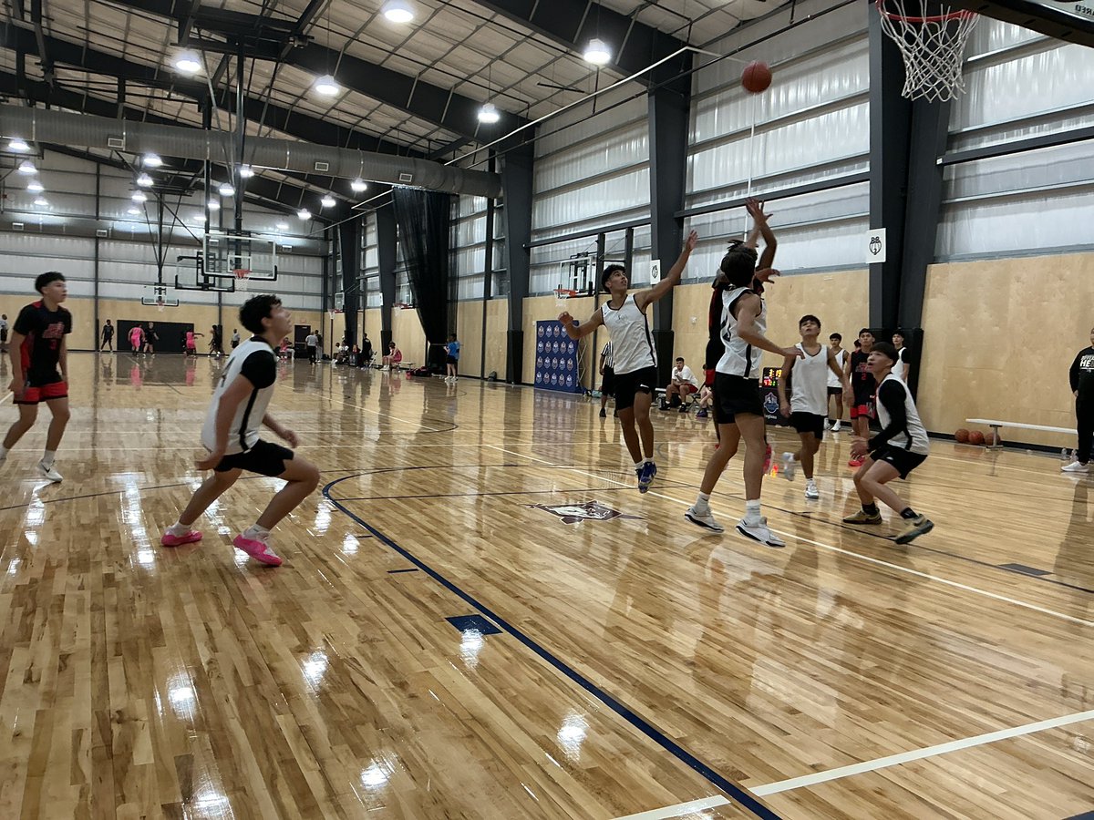 Marcus (@marcusontape) on Twitter photo 🚨Alamo City Hoops <a href="/ofgelite/">ONLY FEAR GOD ELITE</a> has strong 1st half showing leading at the half #summerhoopsfest #alamocityhoops <a href="/AlamoCityHoops1/">Alamo City Hoops</a> 🚨Alamo City Hoops <a href="/ofgelite/">ONLY FEAR GOD ELITE</a> has strong 1st half showing leading at the half #summerhoopsfest #alamocityhoops <a href="/AlamoCityHoops1/">Alamo City Hoops</a>