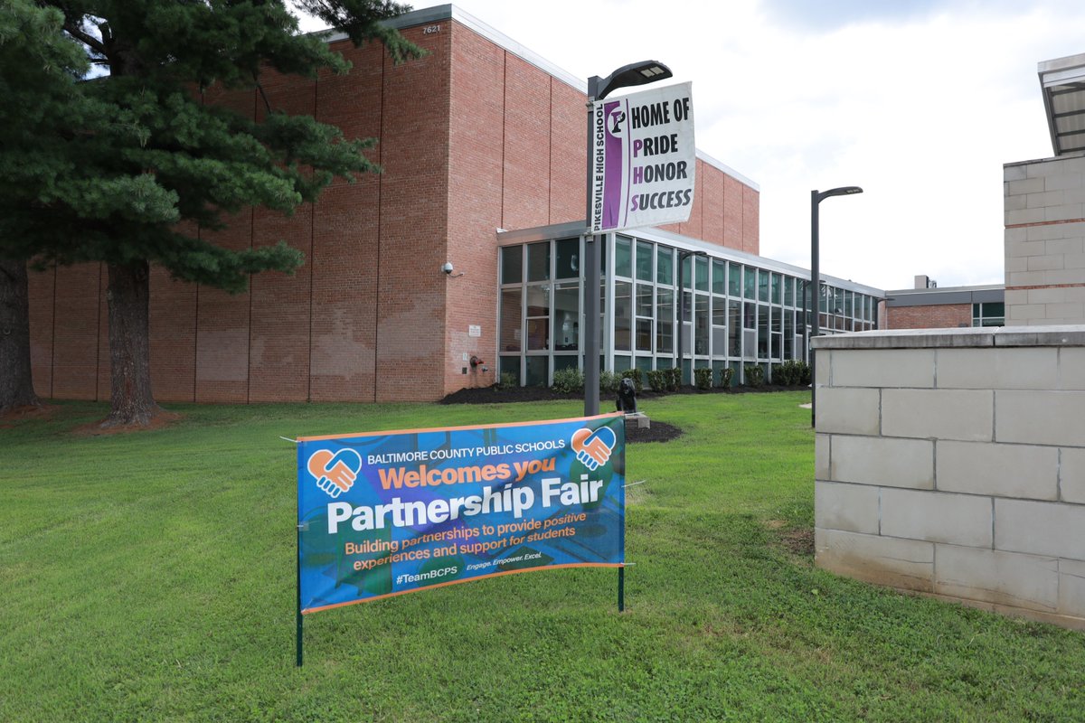 BaltCoPS's tweet image. 🙏BCPS thanks its wonderful partners, yesterday they got together with school administrators and representatives to celebrate the anual BCPS Partnership Fair.
Looking forward to a productive 2025-2026 school year! →flic.kr/s/aHBqjCmRWE