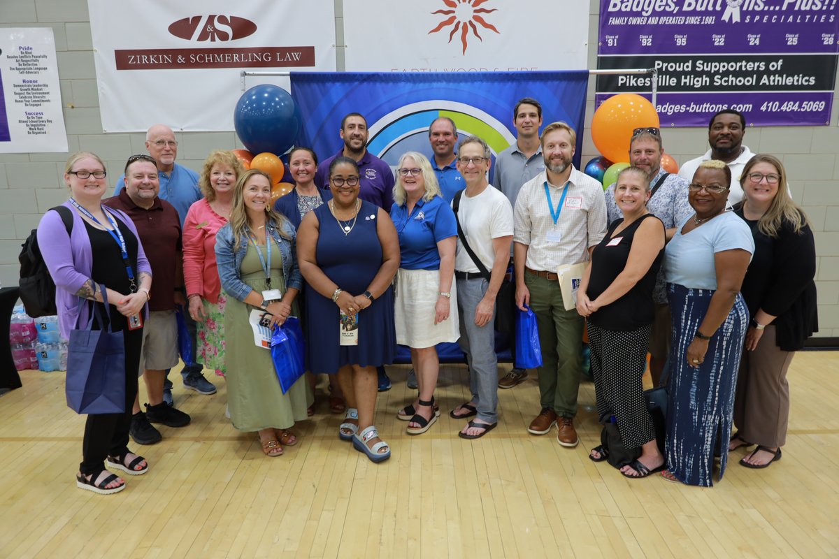 BaltCoPS's tweet image. 🙏BCPS thanks its wonderful partners, yesterday they got together with school administrators and representatives to celebrate the anual BCPS Partnership Fair.
Looking forward to a productive 2025-2026 school year! →flic.kr/s/aHBqjCmRWE