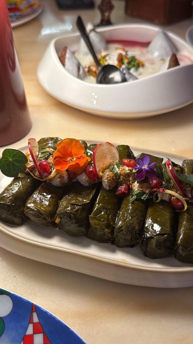 مو إعلان بس الصدق هذا ألذ مطعم لبناني بالنسبة لي، على أن خيارات المنيو عندهم محدودة بس أكلهم لذييذ😋❤️