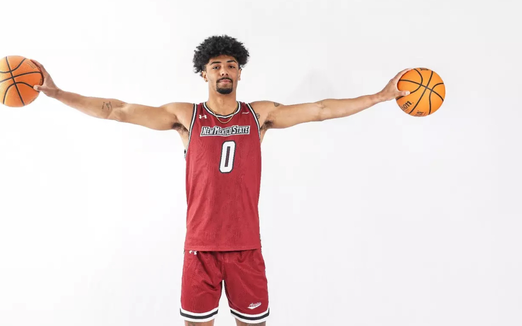 New Mexico State Men’s Basketball News (@nmstatembbnews) on Twitter photo Julius Mims is one of 12 newcomers for the Aggies this upcoming season. The 6’9” forward brings in versatility and efficiency, which will help New Mexico State tremendously. Mims shot 64% from the field in his two years at the University of Idaho.
#AggieUp | <a href="/nmsu/">New Mexico State</a> | @nmstatembb Julius Mims is one of 12 newcomers for the Aggies this upcoming season. The 6’9” forward brings in versatility and efficiency, which will help New Mexico State tremendously. Mims shot 64% from the field in his two years at the University of Idaho.
#AggieUp | <a href="/nmsu/">New Mexico State</a> | @nmstatembb