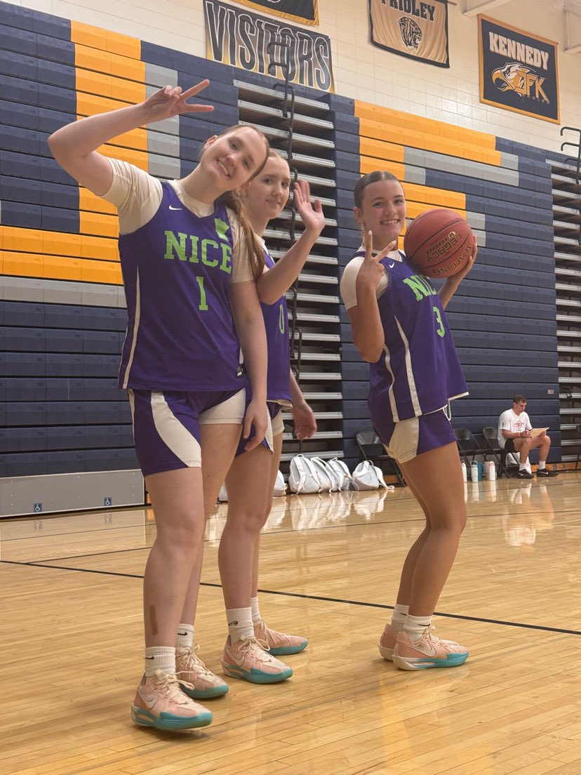graceliv13's tweet image. After a long week of travelling for leadership camp I am excited for my last tournament with my girls! @kate_bechtel @MnNiceHoops @PGHIowa