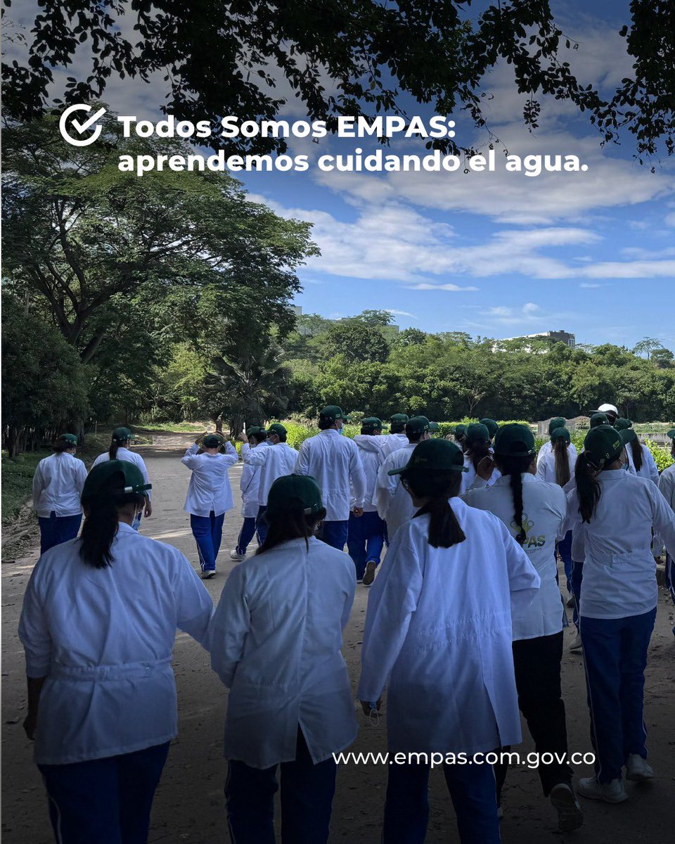Hoy recibimos a estudiantes y docentes del Colegio Niño Jesús de Praga en una jornada pedagógica dentro del programa #TodosSomosEMPAS.

Durante el recorrido conocieron cómo cuidamos el agua a través del tratamiento de aguas residuales y cómo este proceso protege el ambiente 🍃