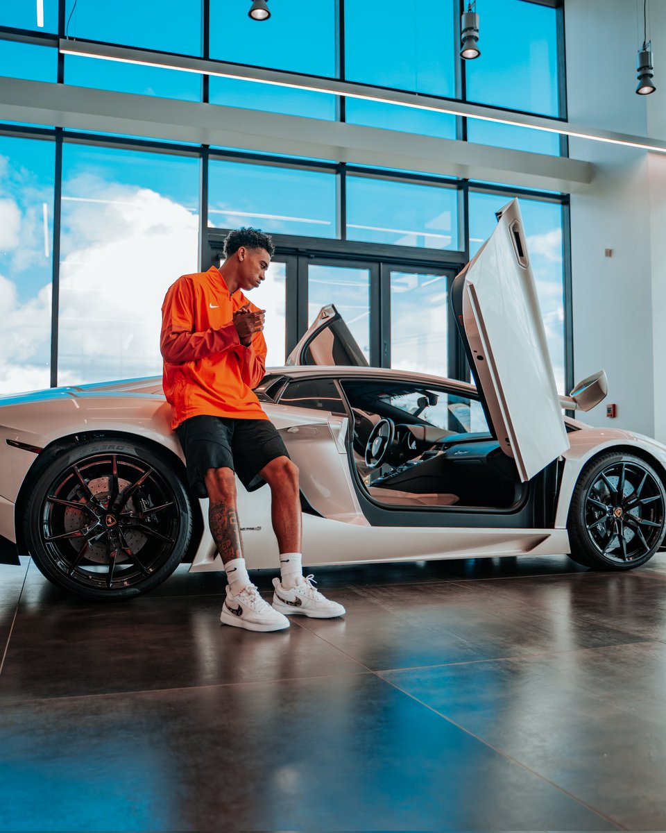 UTSAMBB's tweet image. UTSA x Lamborghini
Fast on the court, fast on the road
UTSA Men‘s Basketball
VIP Lamborghini mixer
July 31, 2025
For more details, contact:
Joey Brooks (713) 502-9558
John Aiken (337) 292-6265
#BirdsUp🤙 | #LetsGo210