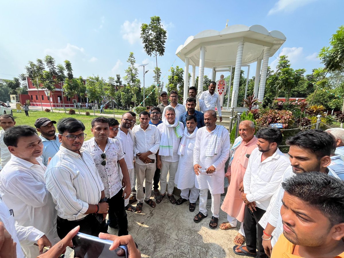 _Sudhaker_singh's tweet image. मधेपुरा जिला अंतर्गत घैलाढ़- जीवछपुर में The Socialist द्वारा कोसी नदी की विभीषिका, शिक्षा का बाजारीकरण का कुप्रभाव तथा रोजगार एवं विनिर्माण के क्षेत्र में बिहार का पिछड़ापन और उसके समाधान पर आयोजित जनसंवाद और सुपौल जिला अंतर्गत त्रिवेणीगंज में दी सोशलिस्ट एवं रेखा पॉलिक्लीनिक…