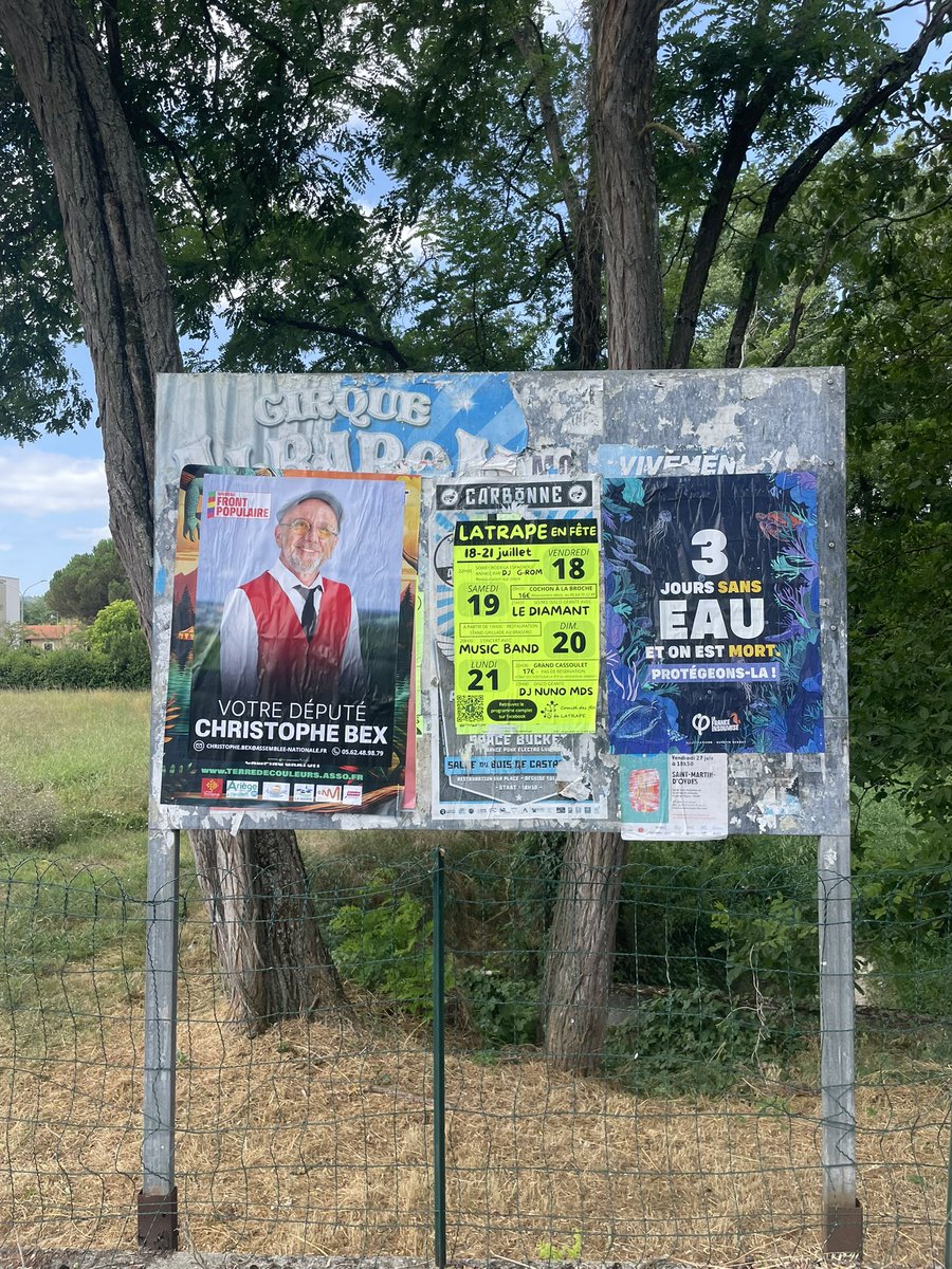 ChristopheBex's tweet image. Avec plusieurs camarades après une journée à distribuer la gazette du député dans les boîtes aux lettres, on se retrouve ce soir au festival de rue de #Miremont ☀️
Nous vous souhaitons un bel été à toutes et tous !