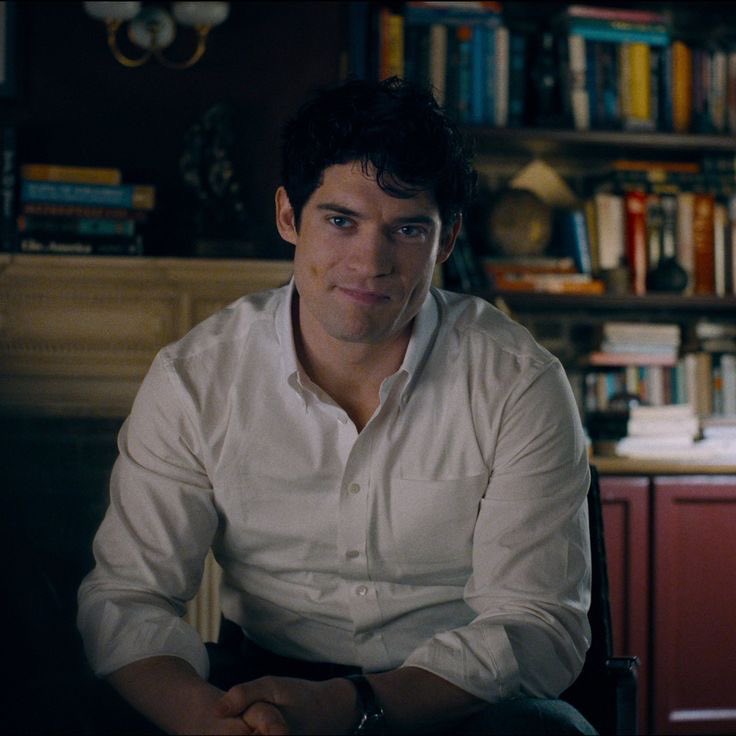 ghafaera's tweet image. dark haired men who are a little bit of a loser has gotta be my favorite genre