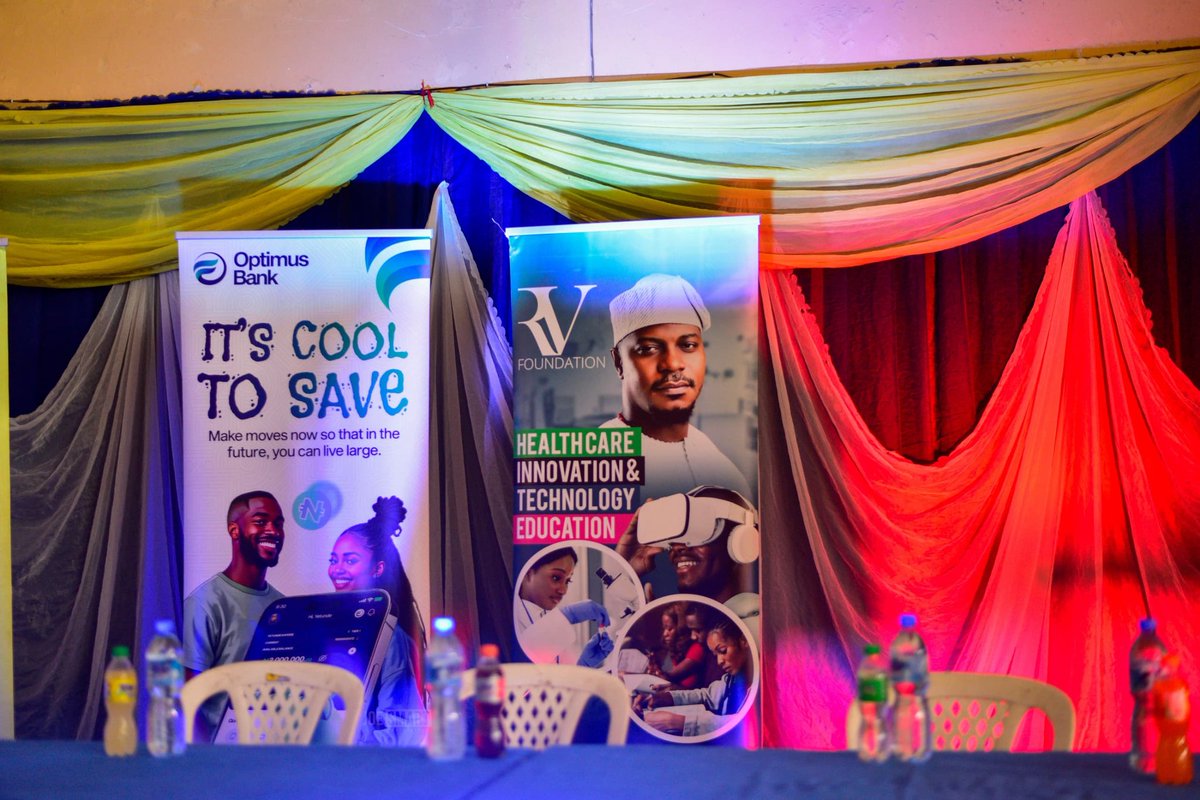 GRVLagosMedia's tweet image. Today the Rhodes-Vivour foundation was at LASU, pushing our founder @GRVlagos ideas on preventative medicine,  diagnostic and data driven health care delivery all paid for by his innovative micro health care insurance scheme.
#ourlagos
