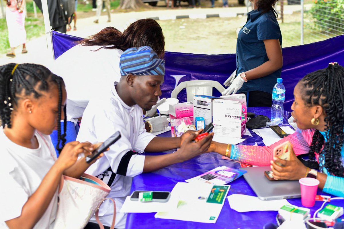 GRVLagosMedia's tweet image. Today the Rhodes-Vivour foundation was at LASU, pushing our founder @GRVlagos ideas on preventative medicine,  diagnostic and data driven health care delivery all paid for by his innovative micro health care insurance scheme.
#ourlagos