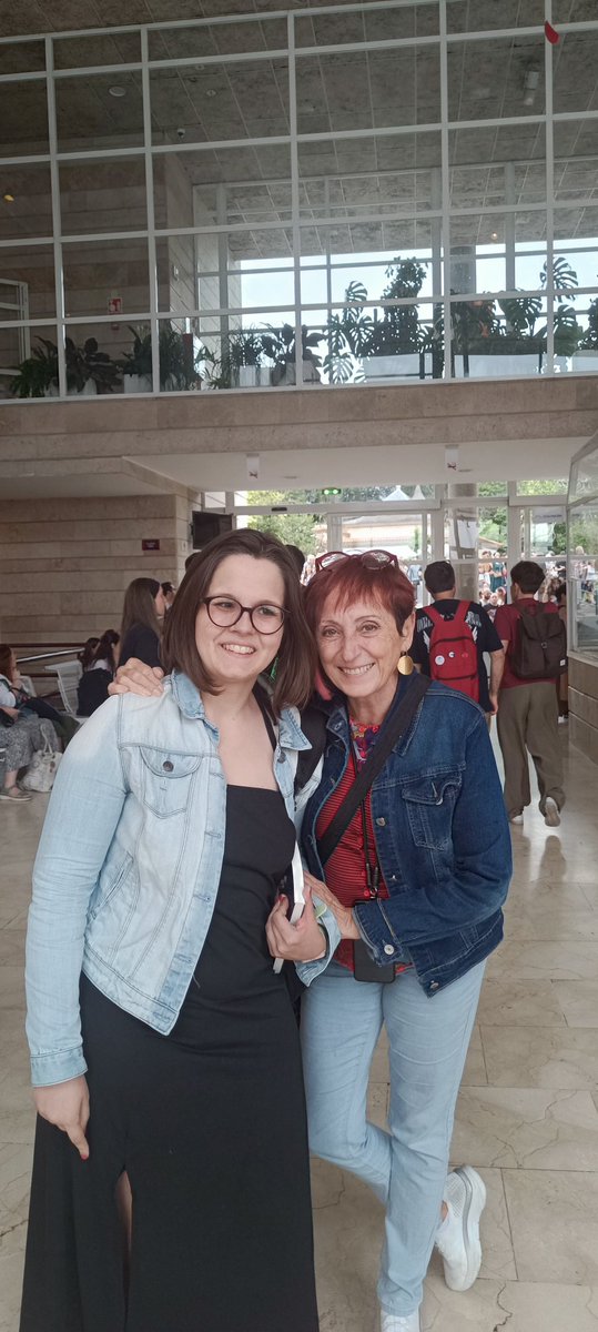 Lucisinmas18's tweet photo. Gracias @elia_barcelo por tu amabilidad, por tu simpatía y por tu escritura. Una de las grandes. https://t.co/cE5XxIS7nY