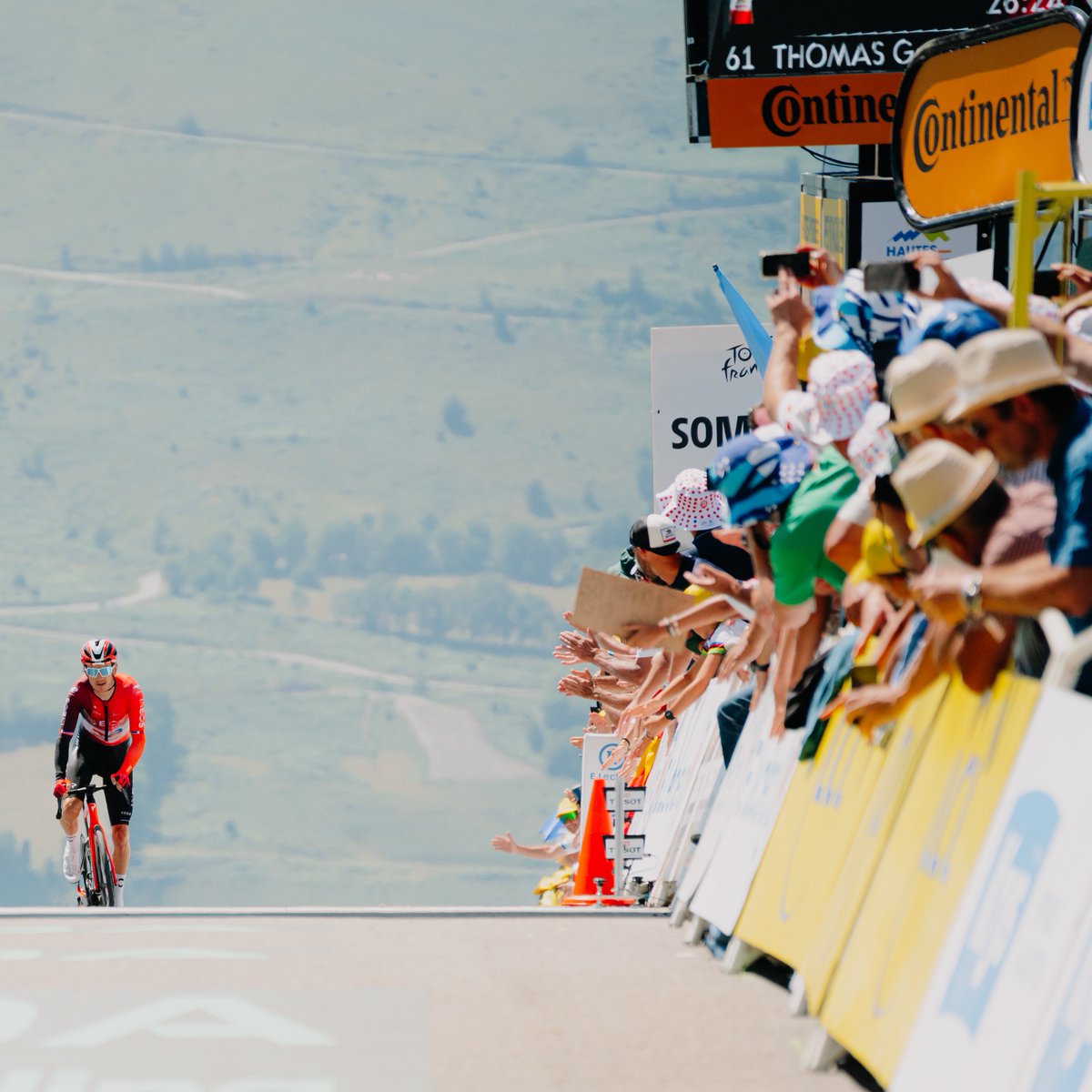 GeraintThomas86's tweet image. My first Tour de France TT ➡️ my last, from London in 2007 to Peyragudes in 2025.
Don’t reckon I’ve aged a day 🤣👌 Been a pleasure #TDF2025