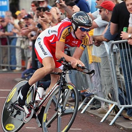 GeraintThomas86's tweet image. My first Tour de France TT ➡️ my last, from London in 2007 to Peyragudes in 2025.
Don’t reckon I’ve aged a day 🤣👌 Been a pleasure #TDF2025