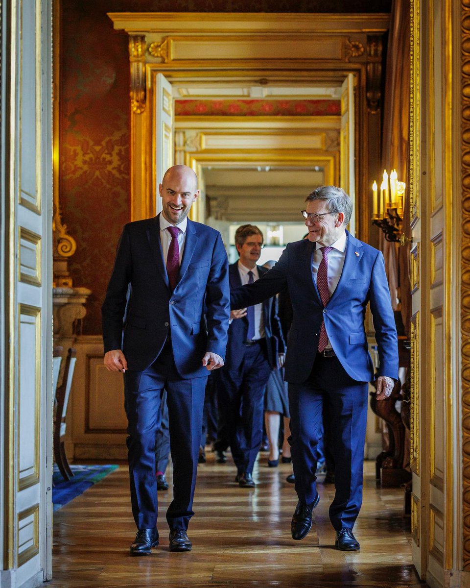 GermanForeignOffice (@germanydiplo) on Twitter photo Cher <a href="/jnbarrot/">Jean-Noël Barrot</a>, thank you for the excellent exchange and your warm hospitality. 🇩🇪 & 🇫🇷 stand side by side on the key challenges of our time – security, economic policy and, above all, our shared responsibility for a strong and united #Europe. <a href="/AussenMinDE/">Johann Wadephul</a> 1/4 Cher <a href="/jnbarrot/">Jean-Noël Barrot</a>, thank you for the excellent exchange and your warm hospitality. 🇩🇪 & 🇫🇷 stand side by side on the key challenges of our time – security, economic policy and, above all, our shared responsibility for a strong and united #Europe. <a href="/AussenMinDE/">Johann Wadephul</a> 1/4