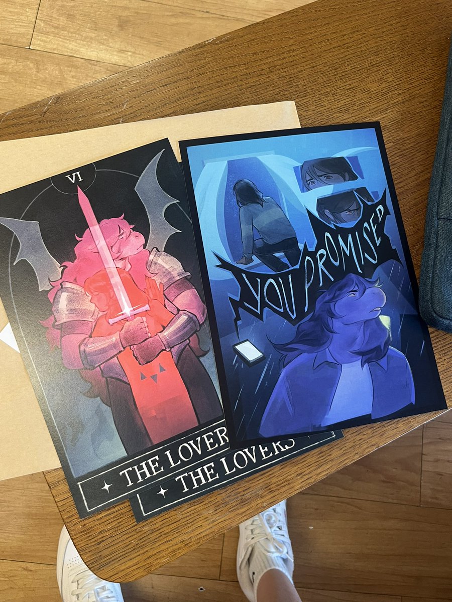 gieoki's tweet image. just personal prints for friends; they printed out nicely which i’m happy about! it does make me shy to have my art on display in front of me, though